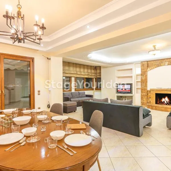 Luxury appartment, only 7 minutes from Thessaloniki airport and 15 minutes from city center ,for 8-23 people also for gatherings and parties, hotel in Néon Rýsion