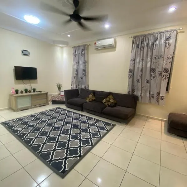 ROSHUS HOMESTAY MELAKA, hotel v destinaci Ayer Keroh