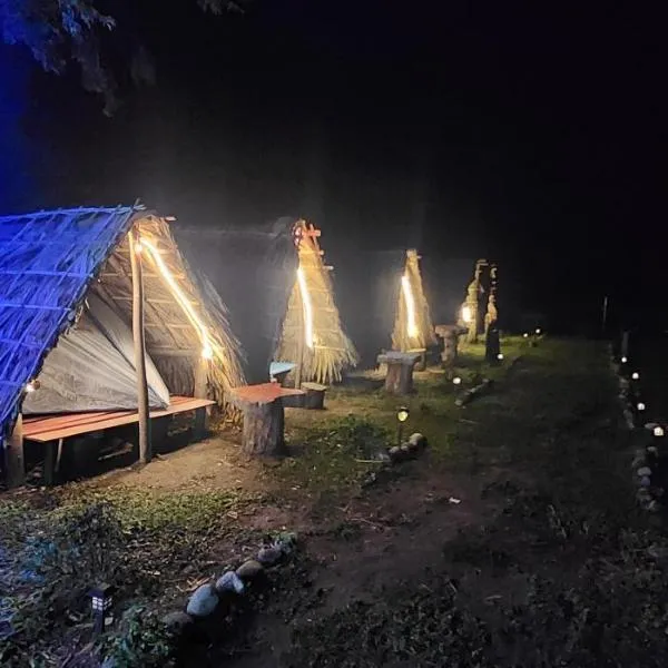 Beyond Brahmaputra Campsite, hotel v destinaci Brahmakund