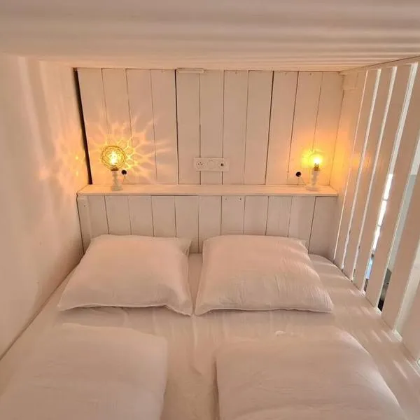 Beau studio à 30m de la plage / Beautiful studio 30m from the beach, hotel in Trouville-sur-Mer