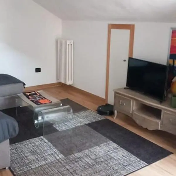 Casa Fissore, khách sạn ở Sommariva Perno