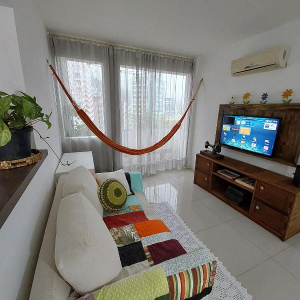 Melhor custo benefício no centro 4 pessoas, 2Q, ar, garagem, cozinha completa