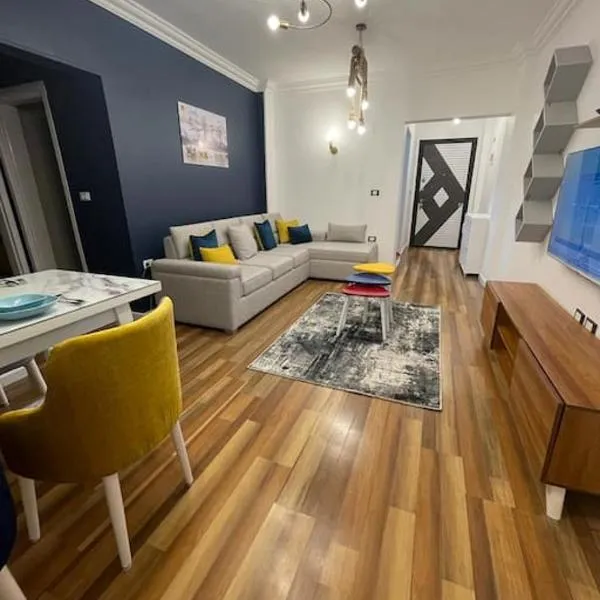 luxury apartment at Obour, 5th floor no elevator、カイロのホテル
