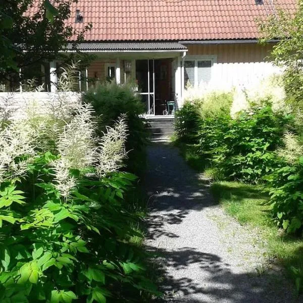 Hus uthyres i natursköna Glava, Arvika, hotel v destinaci Glava