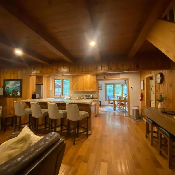 FamilyfunCabin, hotel v destinaci Tahoma