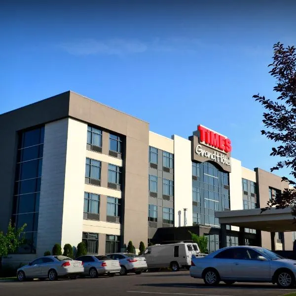 Grand Times Hotel – Aeroport de Quebec, hótel í Wendake