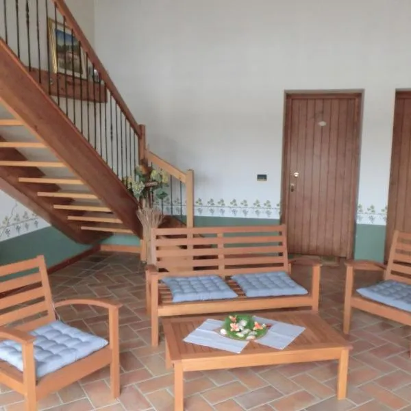 Agriturismo Domus Rustica – hotel w mieście Cormòns