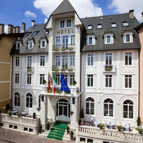 Hotel Croce Bianca, hotel em Asiago