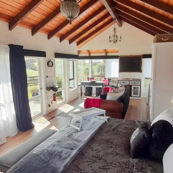 Wharfe Cottage, hotel v destinaci Wellsford