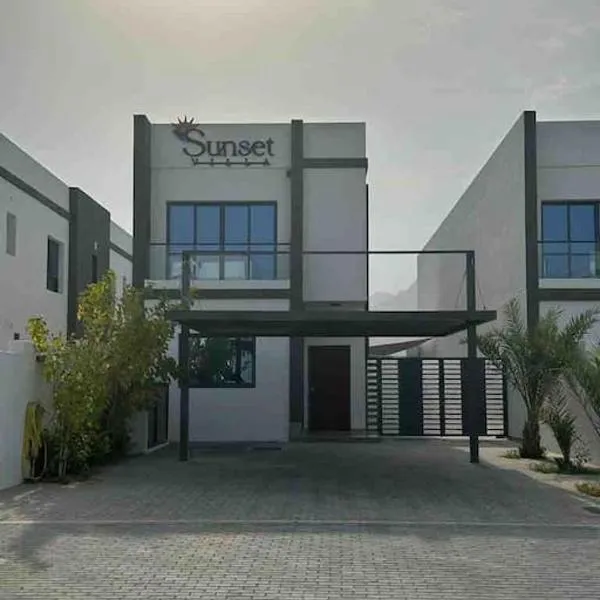 Sunset villa, hotel v destinaci Fudžajra