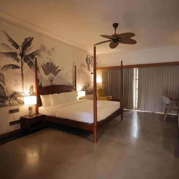 Prasanthi Hotel, хотел в Колам