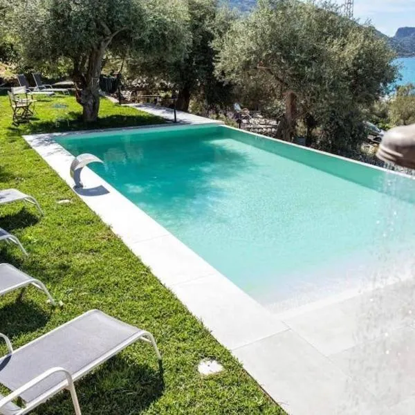 Villa Cefalù con piscina privata, hotel in SantʼAmbrogio