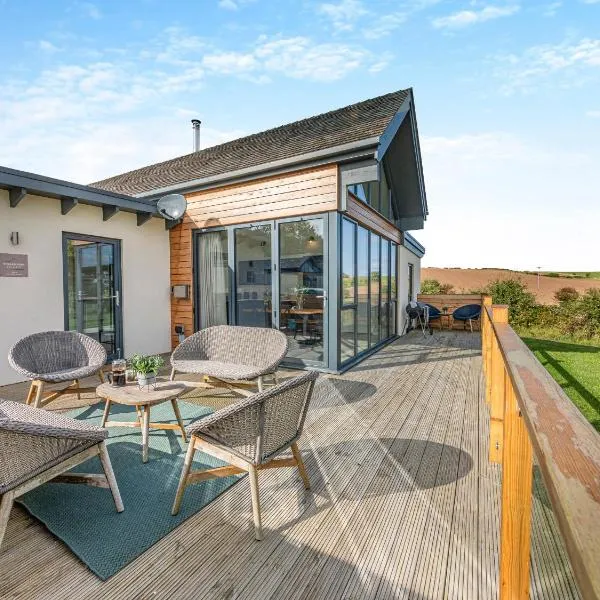 Shearwater Lodge, hotel in Bamburgh