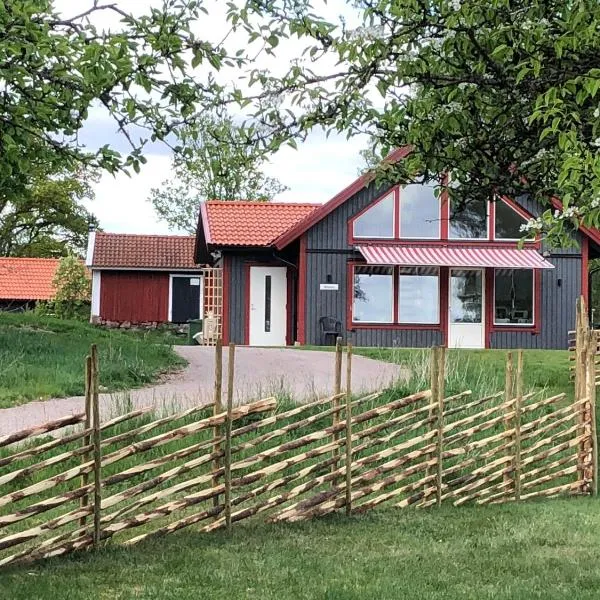 Joarsbo, Stuga 3, Klinten, hotel v destinaci Kalv