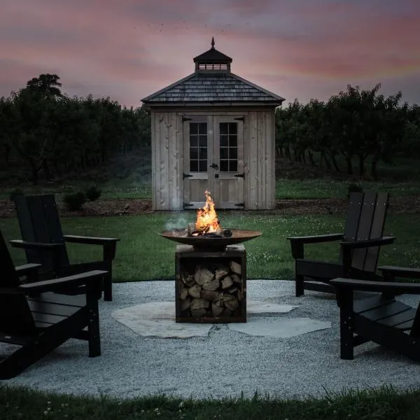 The Little White Haus, hotel v destinaci Niagara on the Lake