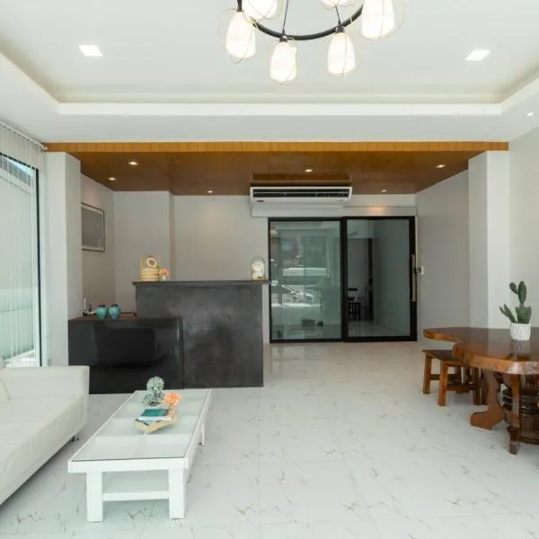 Terminal 58, hotel v destinaci Ban Mut Dok Khao