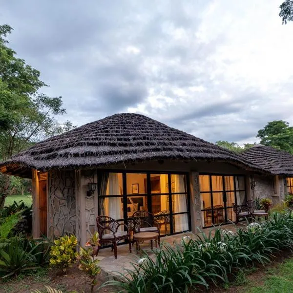 Sambiya River Lodge, готель у місті Paraa