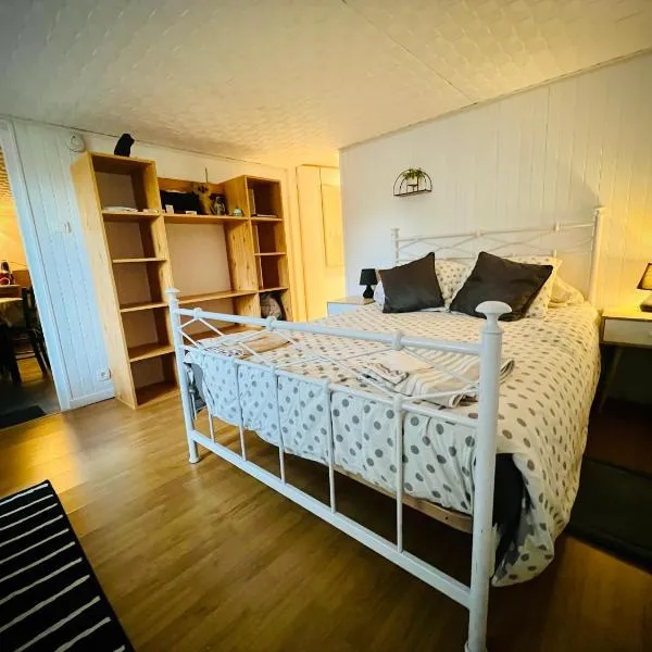 Chambre en rez de jardin – hotel w mieście Reuilly-Sauvigny