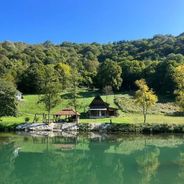 Vikendica Krupa na Vrbasu, hotel di Plavsići