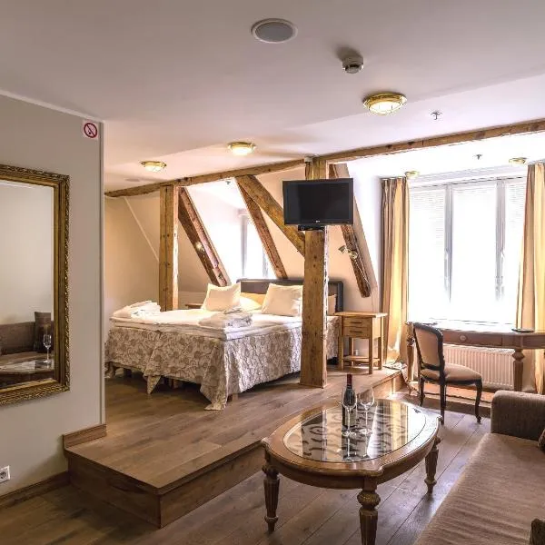 CRU Hotel, hotell Nehatus