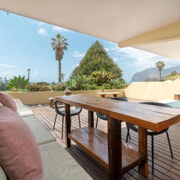 By the Atlantic Apartments 3-bedroom, hotel in Funchal