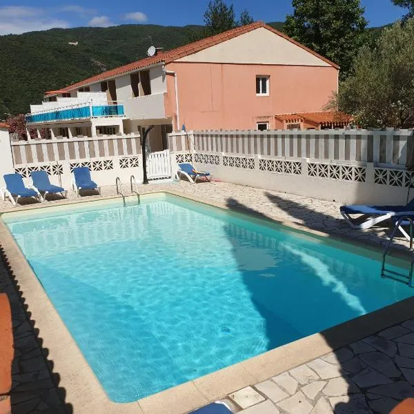 Le lion d'or dans le 66 – hotel w mieście Amélie-les-Bains-Palalda