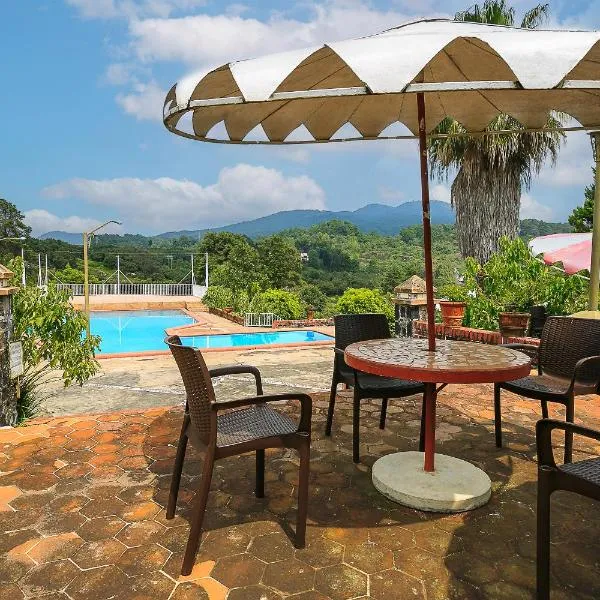 Hotel Pie de la Sierra, hotel v destinaci Uruapan del Progreso