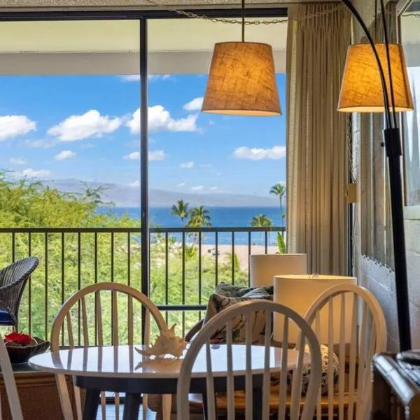 Kihei Alii Kai D207- Ocean view, walk to shops, dining, and Kam I Beach, hotel in Kihei