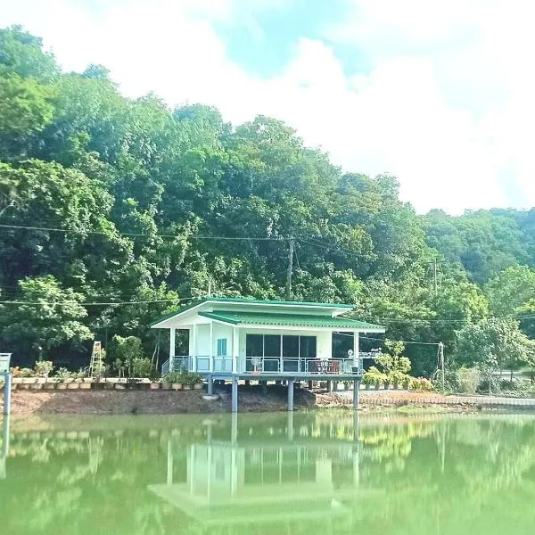 บังกะโลบ้านสวนเอก Bungalow Baan Suan Aek, hotel di Ban Nong Thai Rua