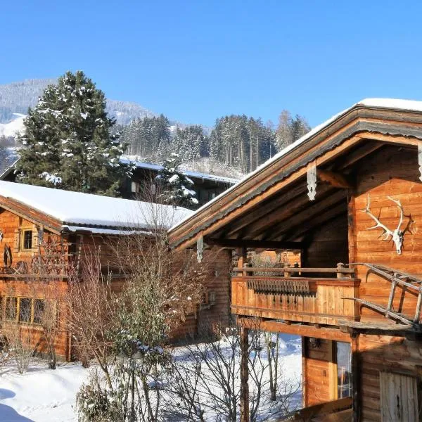 Chalet in Fügen near Spieljochbahn, hotel v destinaci Fügen