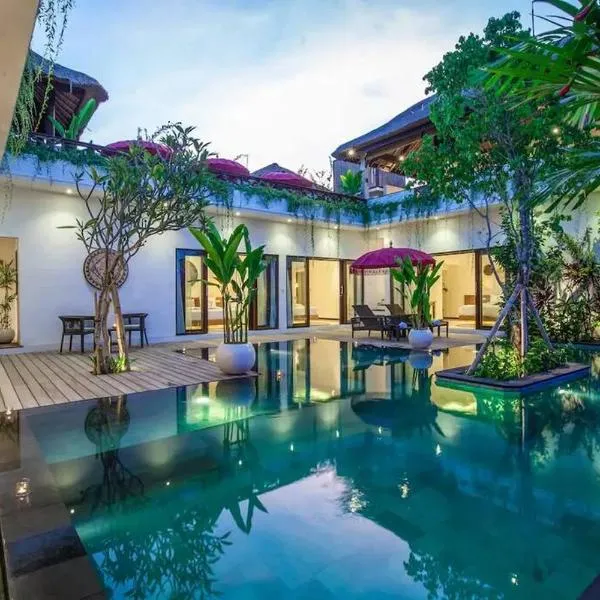 Frangipani Villa Merah at Berawa, hotel in Canggu