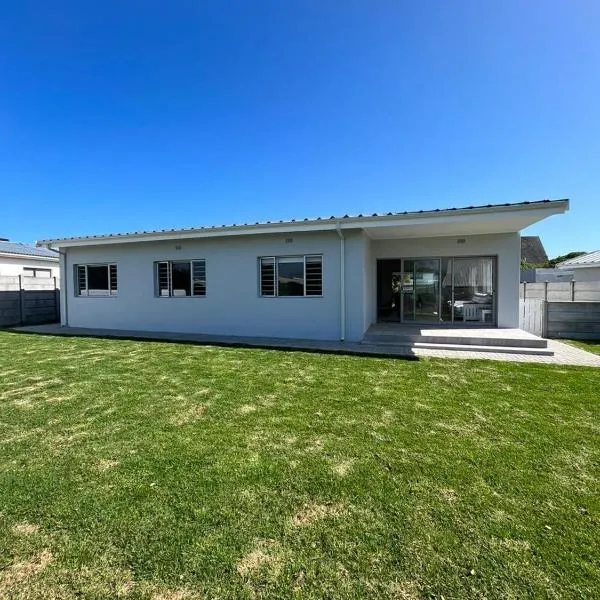 Silwer, hotel in Struisbaai