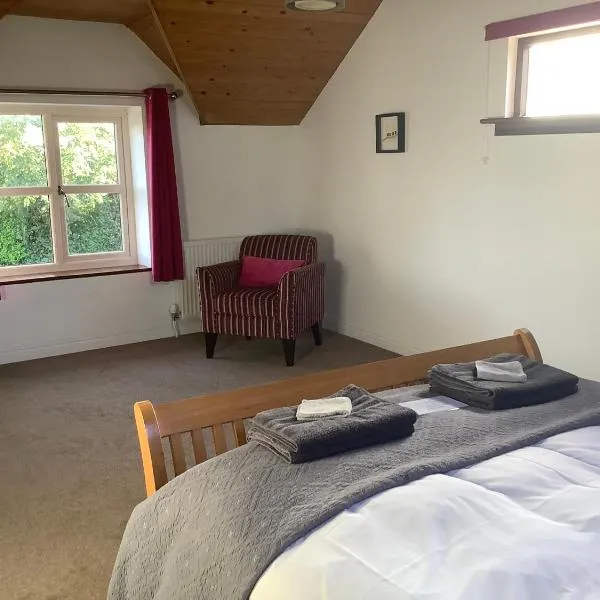 Stable Cottage, hotel in Blaenporth