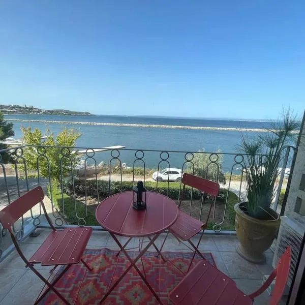 Le Lodge, hotel in Martigues