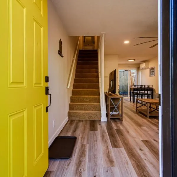 Retreat near UO, Autzen Stadium, Amazon Park (# 1), hotel v destinaci Eugene