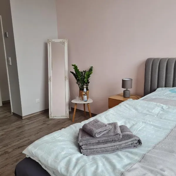 Ferienwohnung in 03159 Döbern, hotel en Döbern