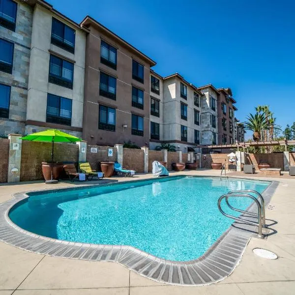 Country Inn & Suites by Radisson, Ontario at Ontario Mills, CA, hotell i Upland