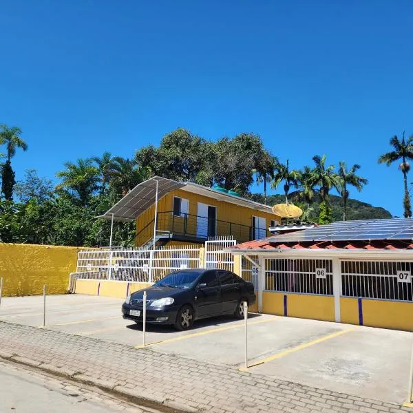Encantos do Lázaro, hotel v destinaci Ubatuba