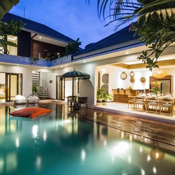 Frangipani Villa Mawe at Berawa, hotel in Canggu