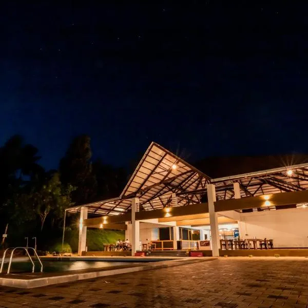 Commune18 Resort Chikmagalur, hotel i Chikmagalūr