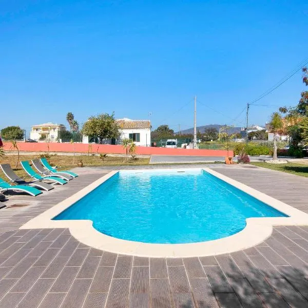 Mobile Home 2 - Olhão, hotel in Quelfes