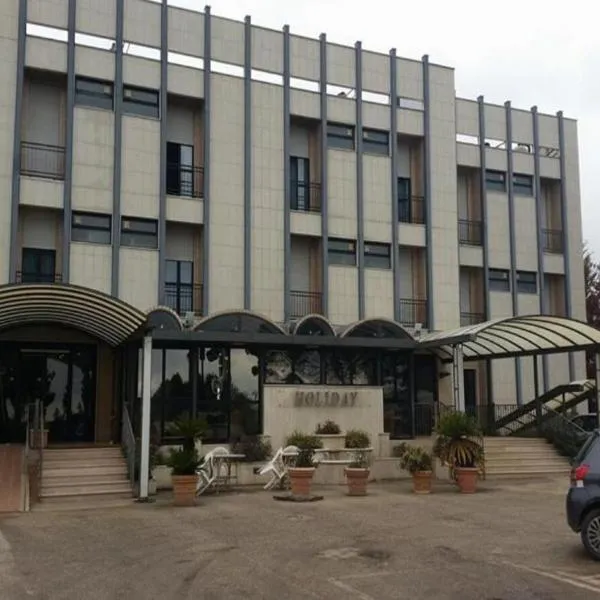 Hotel Holiday, hôtel à Foggia