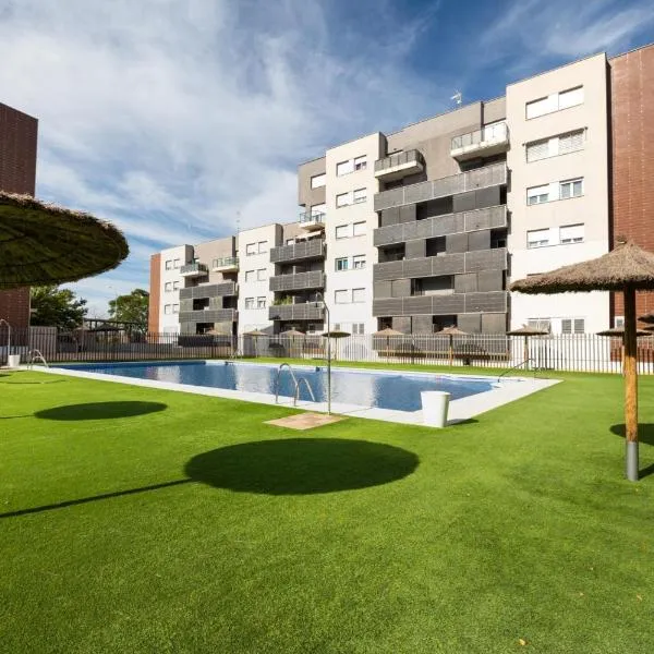 Cómodo apartamento a pie de carretera, hotel Alhendínben