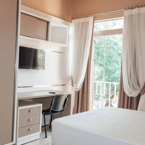 Urban center apartamentos, ξενοδοχείο σε Salto del Guaira