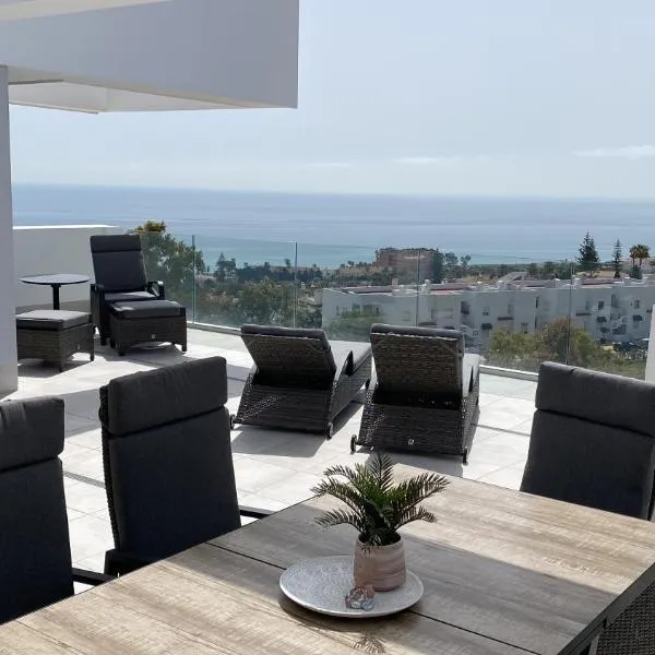 Penthouse Pure South Manilva Sea View, hotel Castillo de Sabinillasban