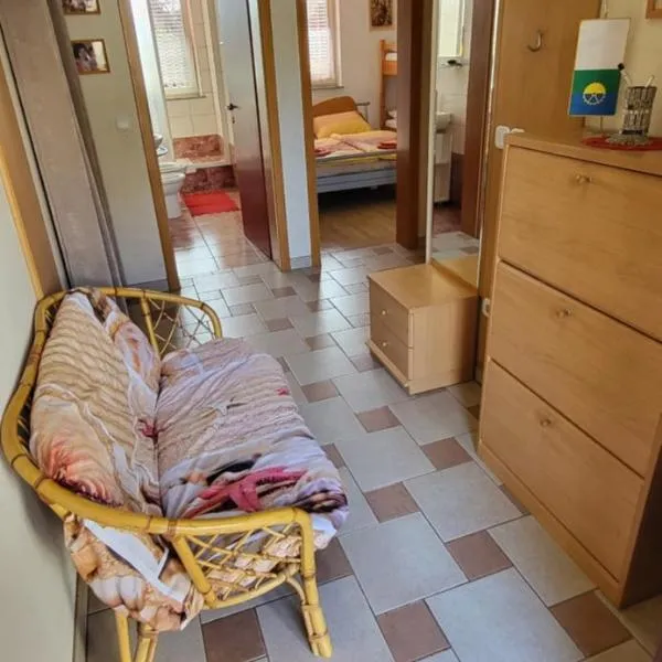 Apartma Ob Krki, hotel in Straža