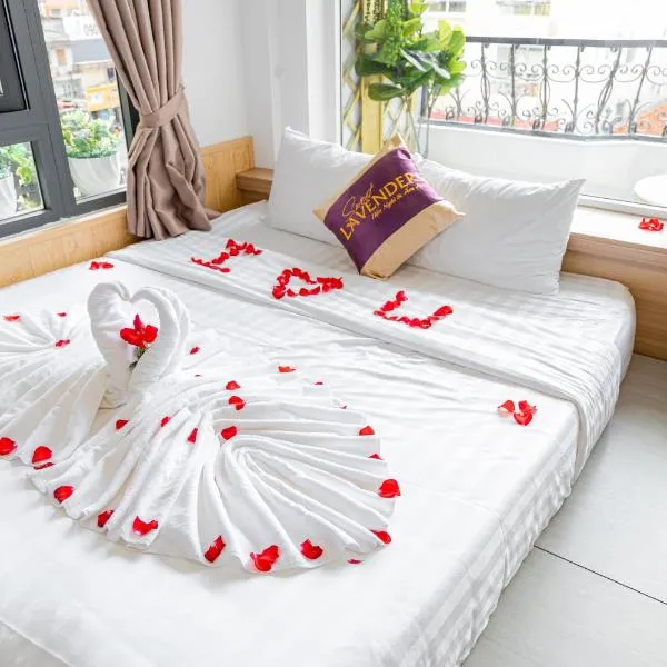 Sweet Lavender Hotel, hotel di Dalat