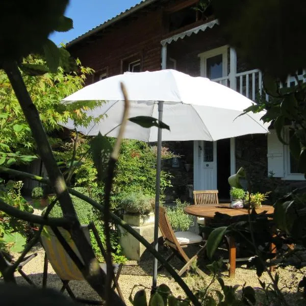 Le Balcon Commingeois, hotel i Portet-dʼAspet