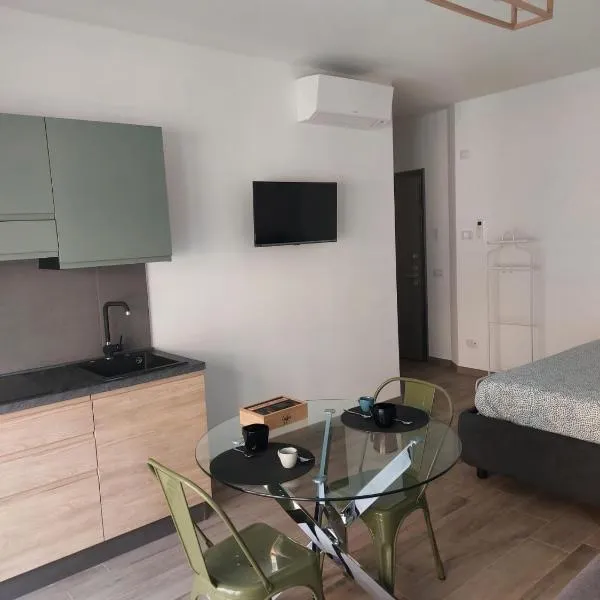 111 SUITE APARTMENT, hotel in Bergamo
