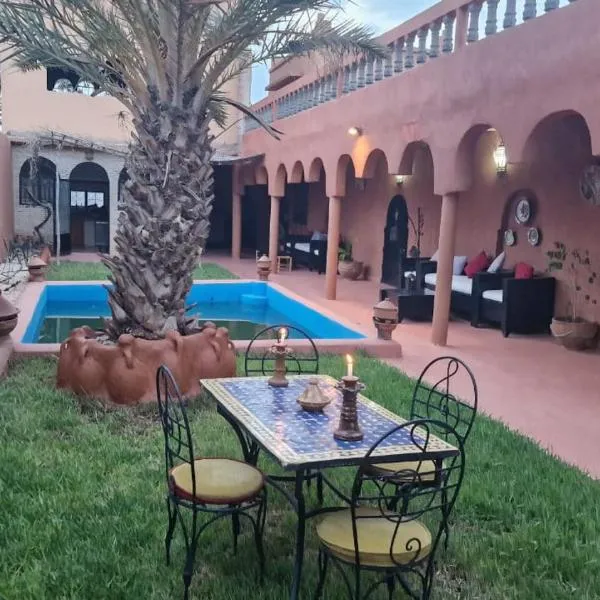 Chez Kossai Atlas Farm, hotel em Zaouia Sidi Rahkal